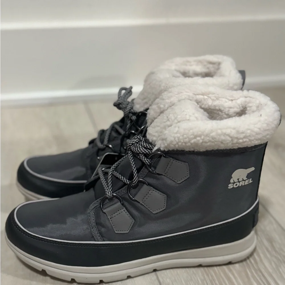 New - Size 11 - Sorel Explorer Carnival Waterproof - Gray and White Winter Boots
